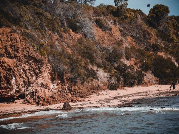 പെക്വെനോ (ബാറ്റ്) ദ്വീപ്