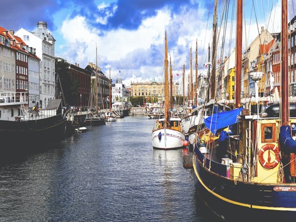 നേരിട്ട് സ്വീഡനിലേക്ക് പോകാം