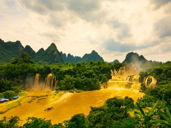 സ്വര്‍ണ്ണജലധാര!!