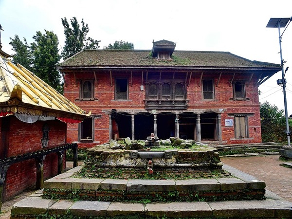 നിര്‍മ്മിതിയിങ്ങനെ