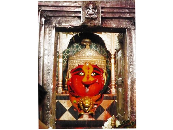 മഹൂർ രേണുക ക്ഷേത്രം (മാത്രിപൂർ)