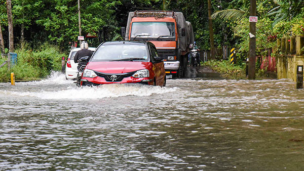 ഉയര്‍ന്ന വെള്ളത്തിലേക്കിറക്കരുത്
