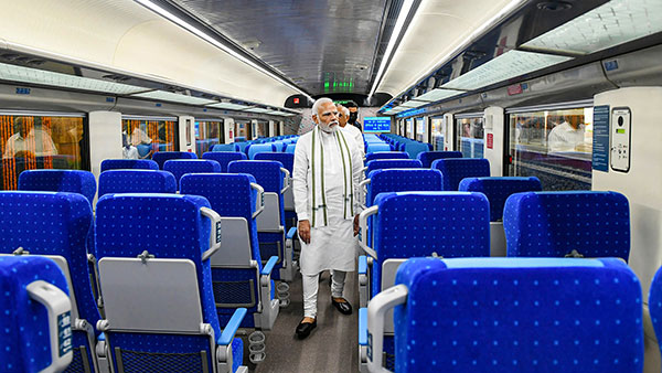 ശതാബ്ദി എക്സ്പ്രസും വന്ദേ ഭാരത് എക്സ്പ്രസും