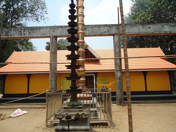 കുതിരാൻമല ധർമ്മശാസ്താക്ഷേത്രം