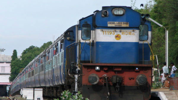 Know How To Track Local Train On Your Smartphones- 