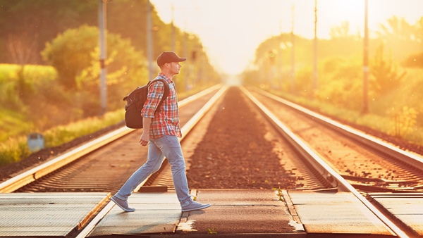  First Long Train Travel: These Are The Mistakes You Should Avoid