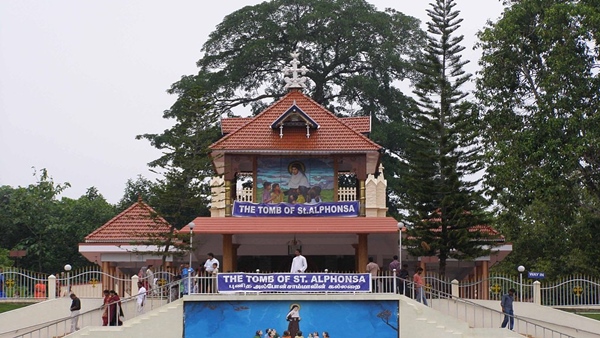 bharananganam church mass timings