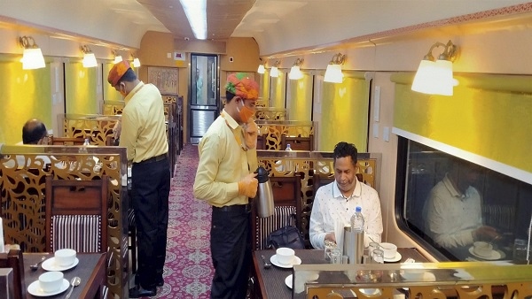 Order Food In Train Via Instragram 