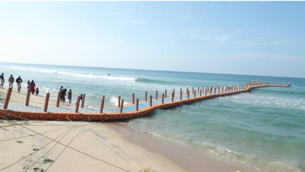 Varkala Floating Bridge: Experience Unique Water Adventure