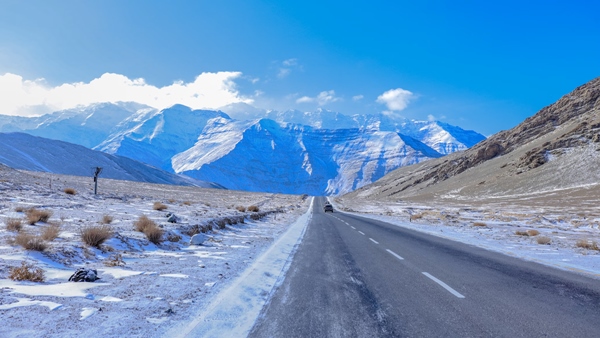 Leh-Manali Highway Now Opened For Vehicular Movement