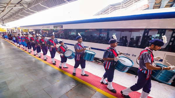 Vande Metro Soon Begin Operations Between Vadodara and Ahmedabad in Gujarat