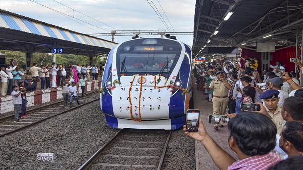 20-Coach Vande Bharat Express Reaches Kerala
