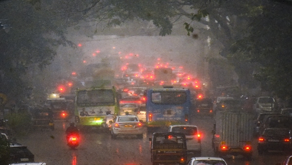 Bangalore Weather Update Rain Predicted Till April 7