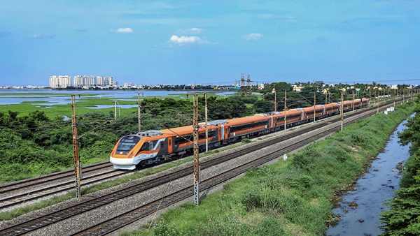 Bengaluru Vande Bharat to Madurai via Trichy A Big Relief for Southbound Passengers