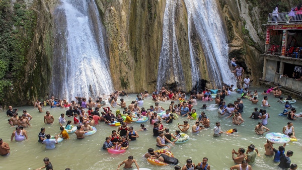 Delhi Travel Spontaneous Road Trip To Scenic Hill Stations From Delhi