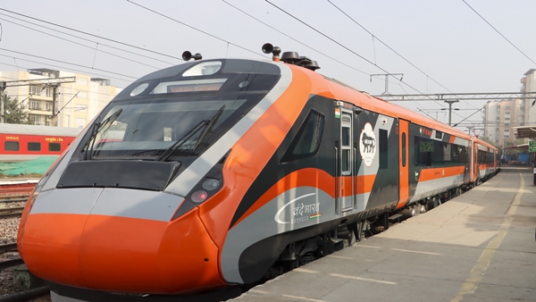 Bangalore - Belagavi Vande Bharat Express Finally Starts Extends from Dharwad