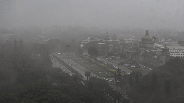 Bangalore Weather Update Cloudy Skies Light Rainfall Today Bangalore Weather Update Cloudy Skies Light Rainfall Today
