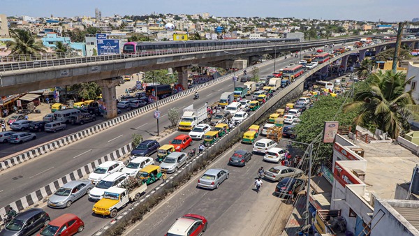 Bengaluru Traffic Update in Devarabeesanahalli Bengaluru Traffic Update in Devarabeesanahalli
