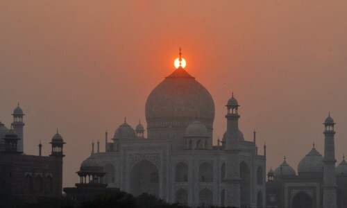 The beauty of the Taj Mahal During Sunset and Sunrise