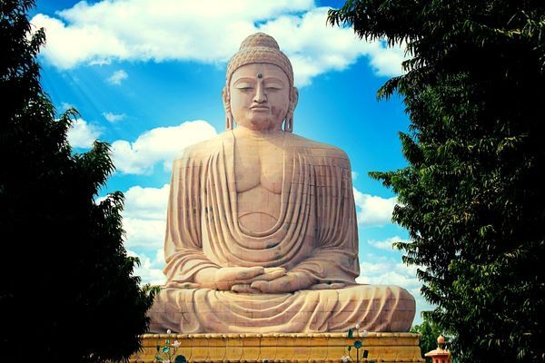 Why does Bodh Gaya Celebrate Bodh Mahotsav? Recall the History of the Enlightenment