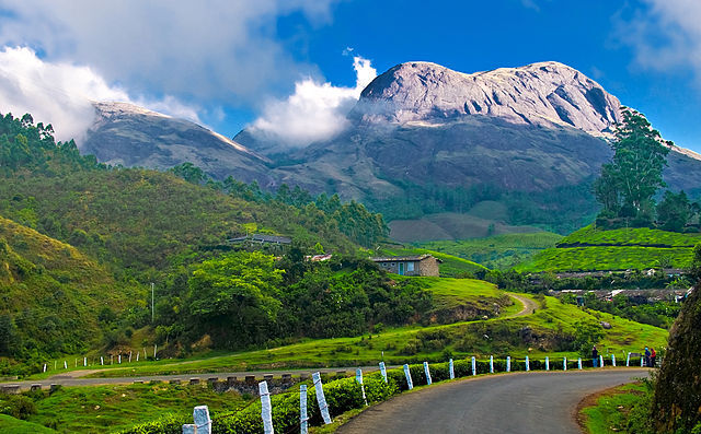 Munnar- The Most Romantic Place in Kerala to Visit With Your Partner