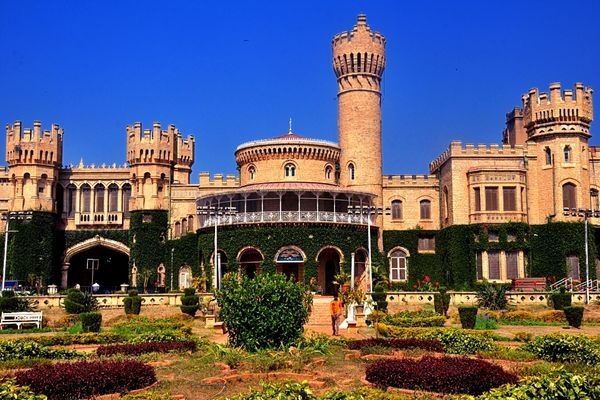 Take a Virtual Tour of Bangalore Palace Through Some Best Images