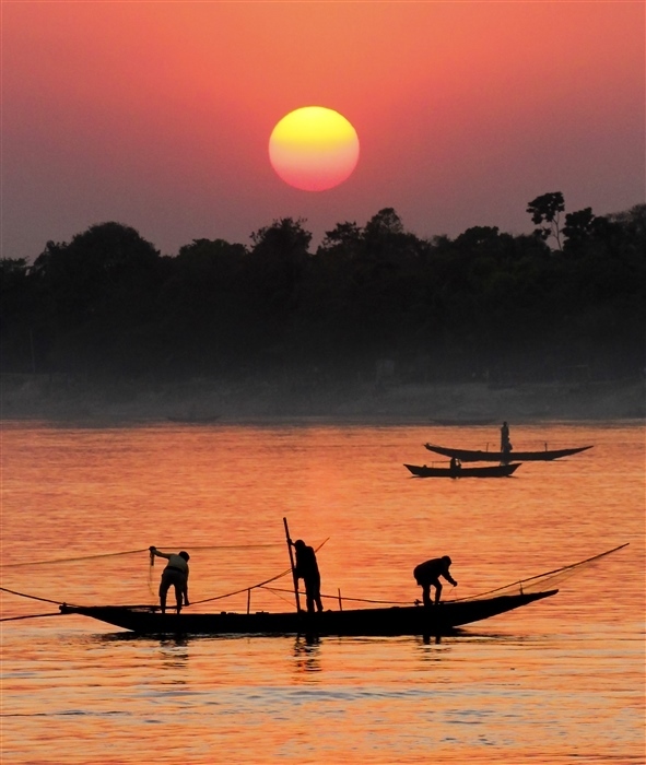 Captivating Colors: Explore 10 Iconic Sunset Views Across India