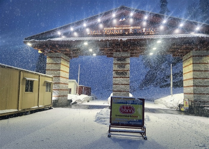 In pics: Experiencing Fresh Snowfall at the Atal Tunnel