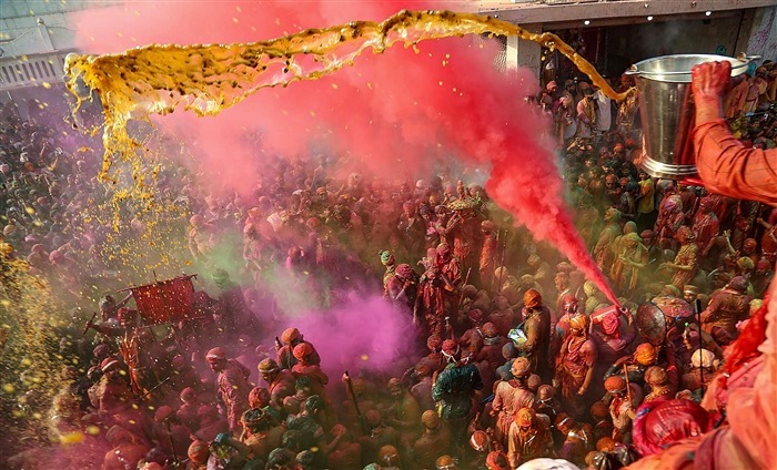 Magical Moments: Experience the Essence of Mathura Holi Through Images
