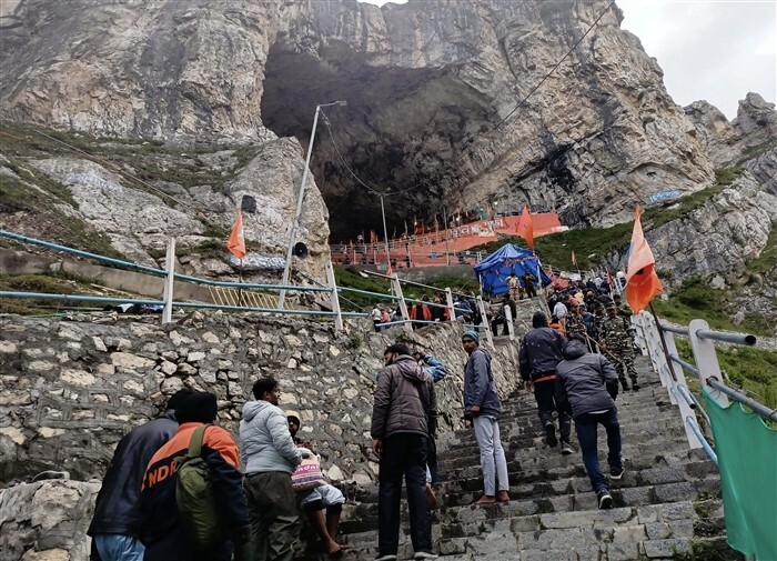 Amarnath Yatra: Connecting with Faith Amidst Nature's Grandeur