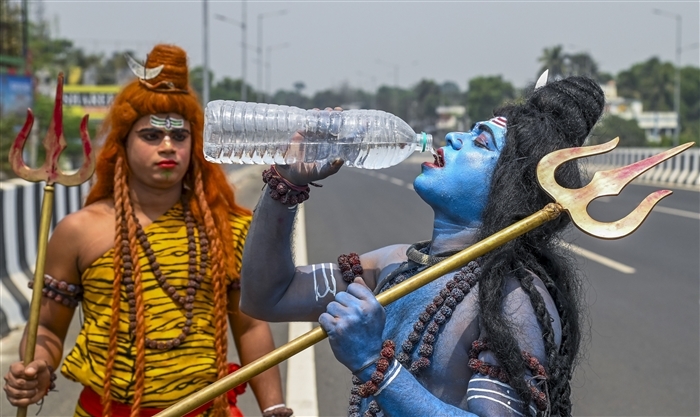 Capturing India's Scorching Summer: A Pictorial Journey