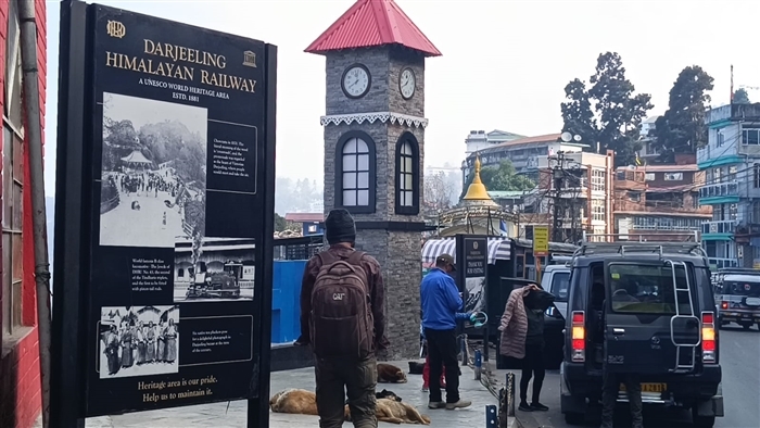 Darjeeling: A Cool Retreat from Summer Heat for Weary Travelers