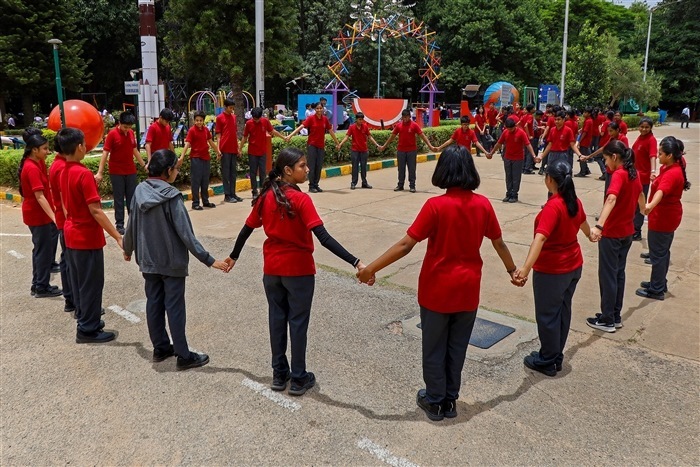 In the Glow of the Sun: Bangalore's Zero Shadow Day in Mesmerizing Photos