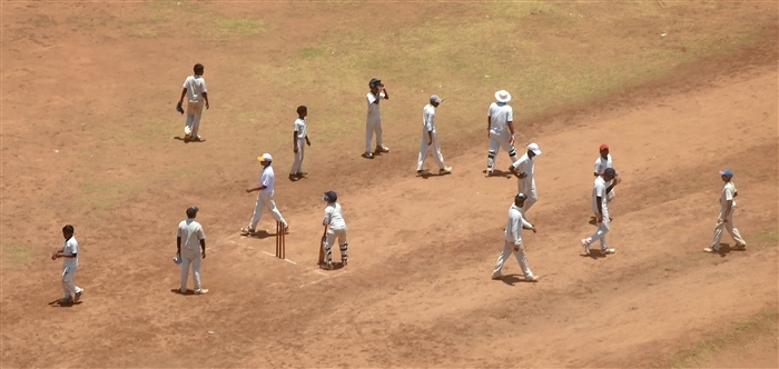 In the Glow of the Sun: Bangalore's Zero Shadow Day in Mesmerizing Photos
