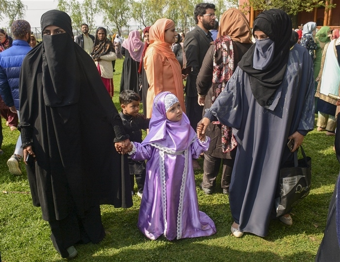 Joyous Eid ul-Fitr Celebrations: A Visual Journey of Festivities and Traditions
