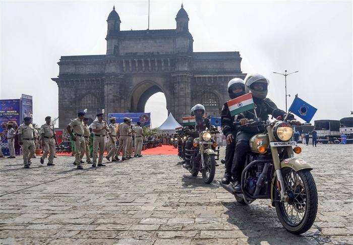 A Glimpse into History: The Story Behind Mumbai's Iconic Gateway