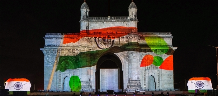 A Glimpse into History: The Story Behind Mumbai's Iconic Gateway