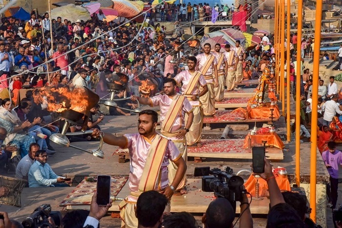 Glimpses of Divinity: Mesmerizing Images from Varanasi's Revered Ghats