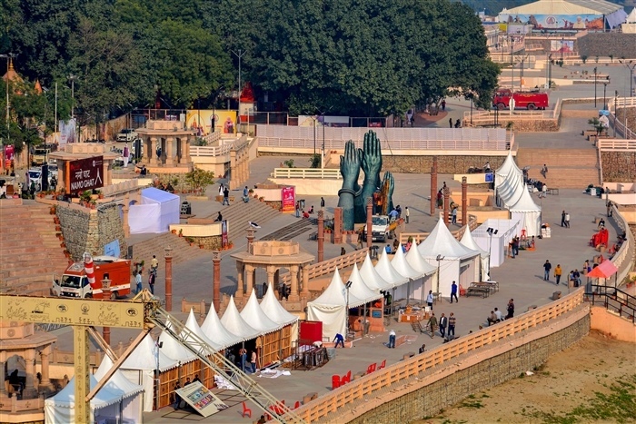 Glimpses of Divinity: Mesmerizing Images from Varanasi's Revered Ghats