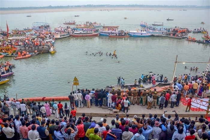 Glimpses of Divinity: Mesmerizing Images from Varanasi's Revered Ghats