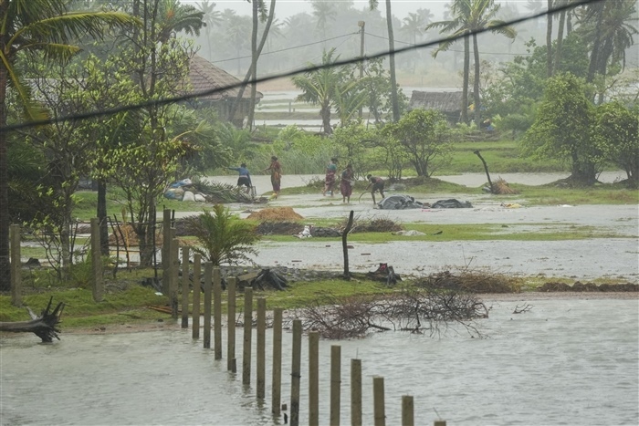 Pictures of Cyclone Remal's Impact on West Bengal
