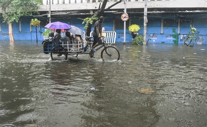 Pictures of Cyclone Remal's Impact on West Bengal