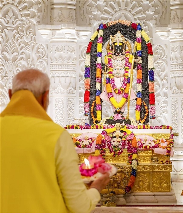 PM Modi's Visit to Ram Lalla and Community Celebration in Ayodhya