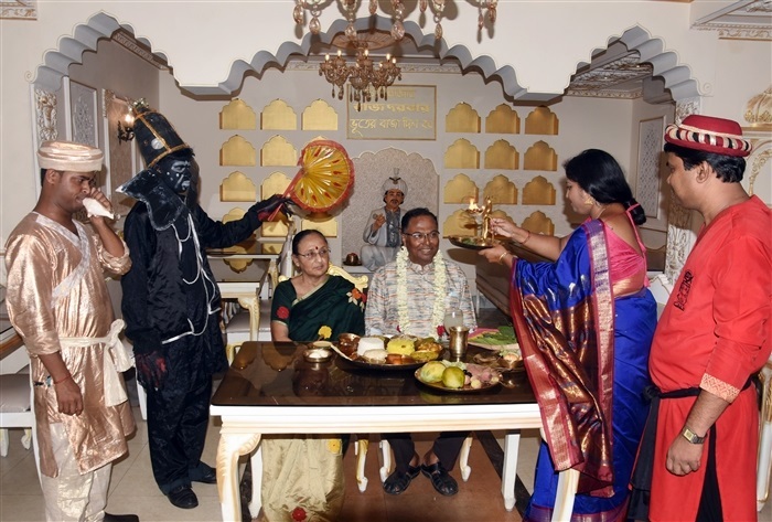 Pics: Jomai Shashti, a joyful and celebratory occasion of  Bengali culture