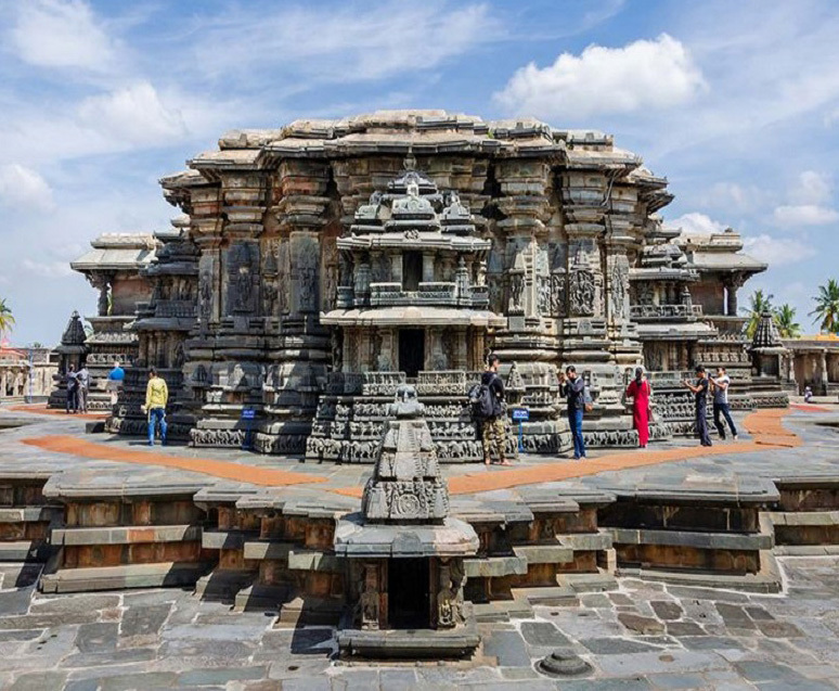 Top 10 Temples for an Unforgettable Spiritual Journey in Karnataka
