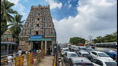 சங்கரன்கோவில் ஆடித் தபசு: இன்று உள்ளூர் விடுமுறை! தரிசனம் செய்யச் செல்லும் பக்தர்கள் கவனத்திற்கு!