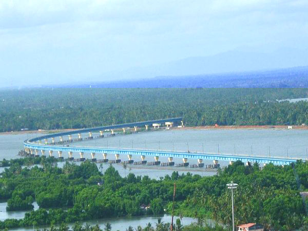 வேம்பநாடு ரயில் பாலம் வேம்பநாடு ரயில் பாலம்