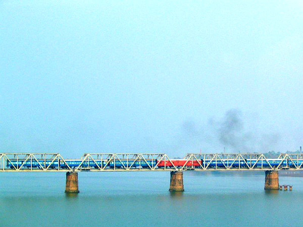 நேத்ராவதி ரயில் பாலம் நேத்ராவதி ரயில் பாலம்