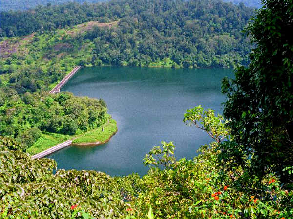 சோலையார் அணை 