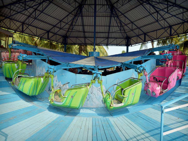 நீலகிரி எக்ஸ்பிரஸ்